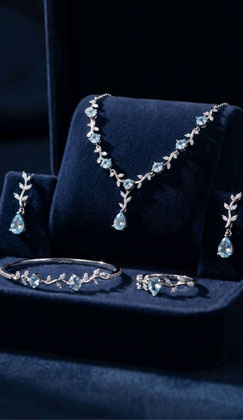 Artisan Jewelry Wear